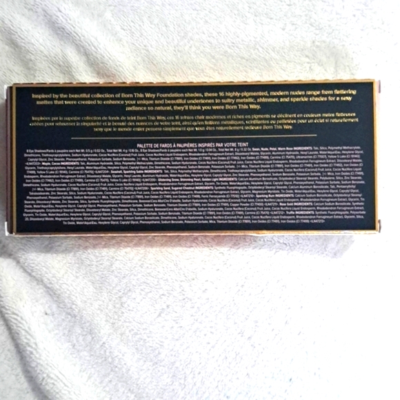 Too Faced Born This Way 'The Natural Nudes' - Picture 4 of 5